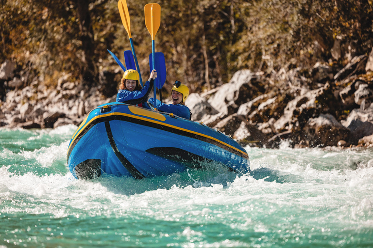 Bovec: Rafting sul fiume SocaBovec: Whitewater Rafting sul fiume Soca