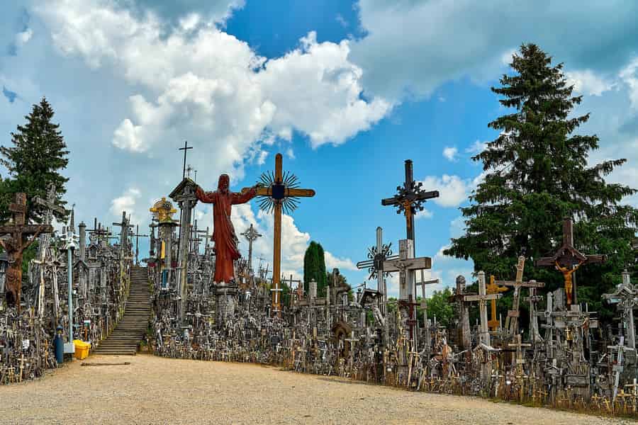 Von Riga: Berg der Kreuze & Jelgava Führung. Foto: GetYourGuide Von Riga: Berg der Kreuze & Jelgava Führung. Foto: GetYourGuide