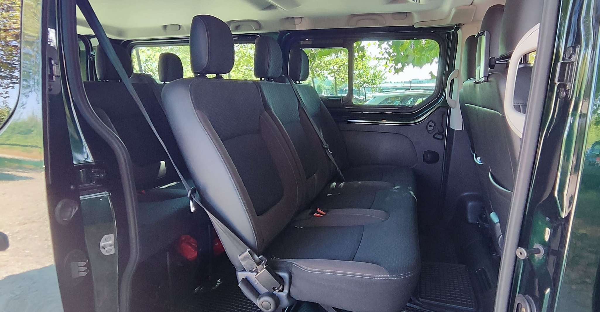 从因特拉肯,私人单车转移至卢塞恩 - Hizvo