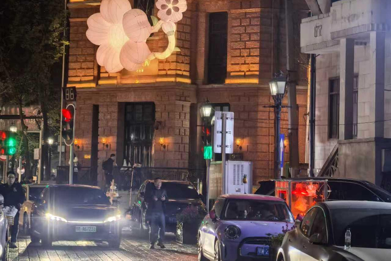 Wuhan: Night Walking Tour with Guide