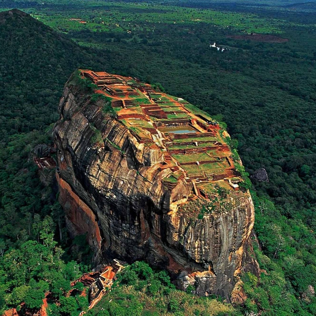 Colagem de mídia