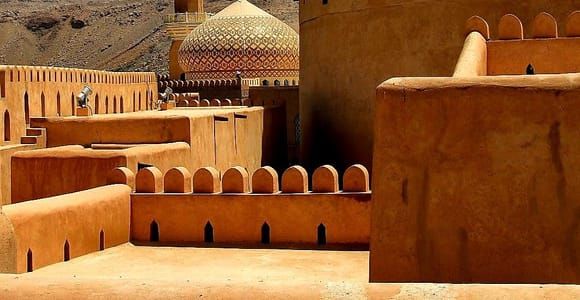Shared Tour: Nizwa Fort, Souq, Birkat Al Mouz & Jebel Akhdar