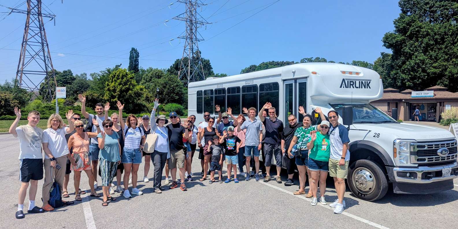 Toronto: Niagara Falls Day Tour + Boat & Behind the Falls