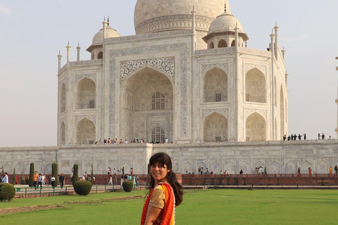 From Delhi: Taj Mahal & Agra Private Day Trip Car, Driver and Guide