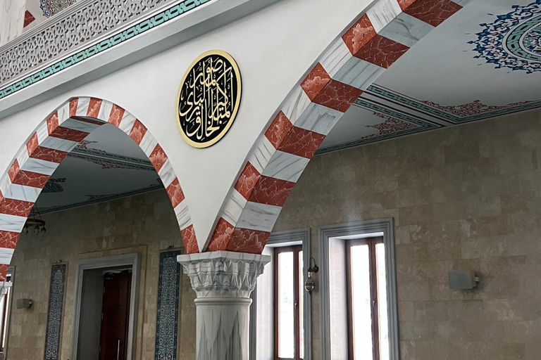 Accra Walking Tour: Nima, Culture, Gems & National Mosque