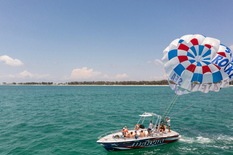 90-Minute Parasailing Adventure in Anna Maria Island, FL