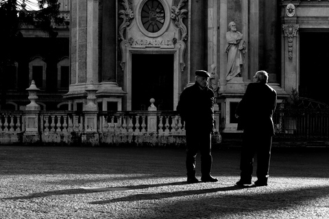 2 hours and 30 minutes guided tour of Catania