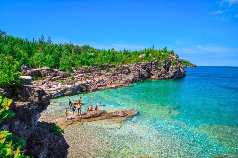 Toronto: Tobermory Day Trip from Toronto with Boat Cruise