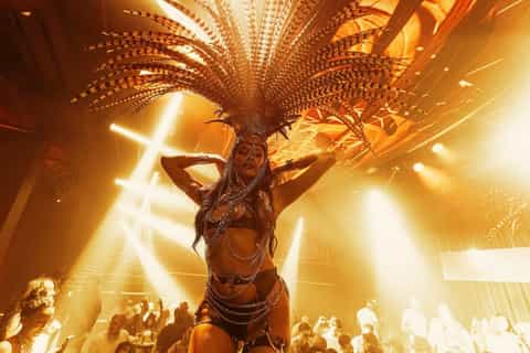 Phuket : Tournée des bars, rooftop, GoGo et 3 clubs avec shots