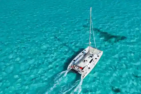 Private Catamaran- Isla Mujeres - Reef Snorkeling & Open Bar