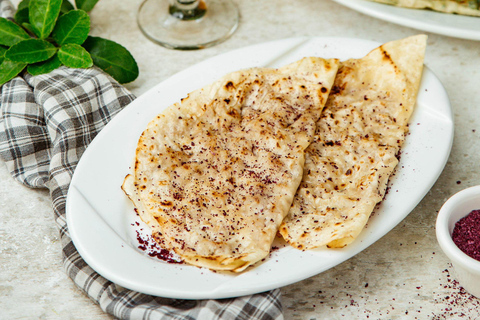 当地大厨的阿塞拜疆菜烹饪课阿塞拜疆烹饪课，由当地厨师授课