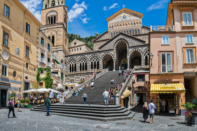 Positano: Discover the Amalfi Coast on an elegant boatAmalfi Coast Half Day - Don Paolo