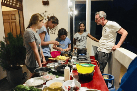 阿努拉德普勒：当地市场探访与草药米工坊体验