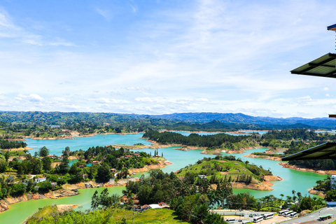 Medellín: Guatape Day Tour Śniadanie, rejs, Piedra Peñol