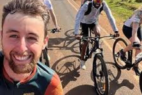 Kisumu: Urban Art Bicycle Safari Tour