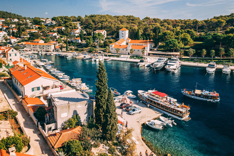 Split: Blaue Lagune, Schiffswrack und Šolta mit Essen und Getränken