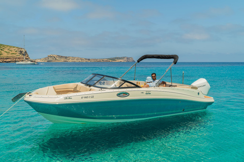 Ibiza: Private Boat Tour to the Untouched North Coast