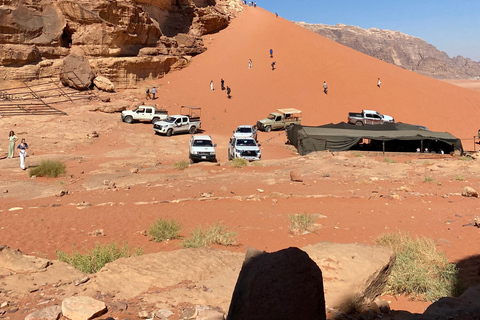 Wadi Rum: Wycieczka jeepem i jedna noc pod gwiazdamiJedna noc pod gwiazdami