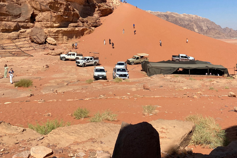 Wadi Rum: Full Day Jeep Tour with a Bedouin guide