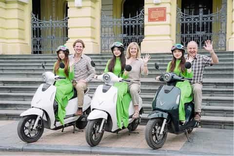 Hanoi : visite en moto avec conductrices - gastronomie et decouverte de la ville