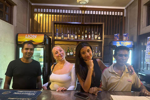 Sorseggia liquori locali nel tour dei bar di Colombo