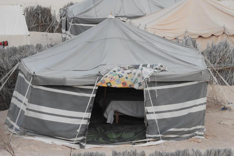 Nuit dans le désert dans un camp en Tunisie