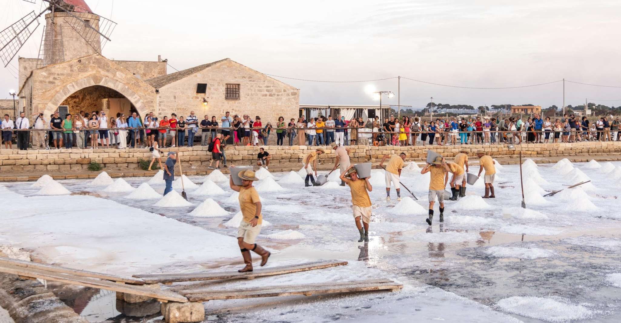 Trapani, guided tour of the salt pans and salt museum - Housity