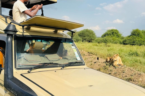 Private Nairobi National Park: Half-Day Game Drive Tour Nairobi National Park: Half-Day Game Drive Tour