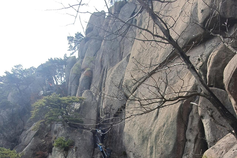 Seoul: Mt. Dobongsan National Park Hiking with Sapaesan