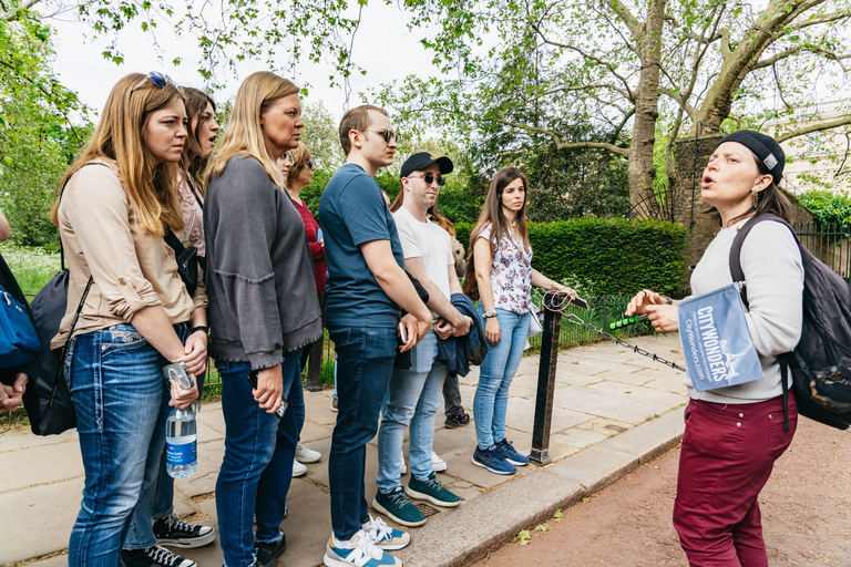 London: Changing of the Guard Tour by Buckingham Palace