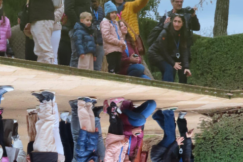 Granada: Alhambra, Alcazaba, and Nasrid Palaces Tour GRANADA. Alhambra with Nasrid palaces, Generalife, Alcazaba