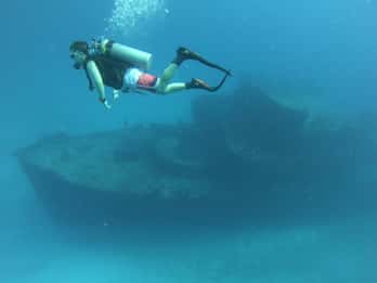 Puerto Morelos: C-56 Shipwreck & Reef for Certified Divers