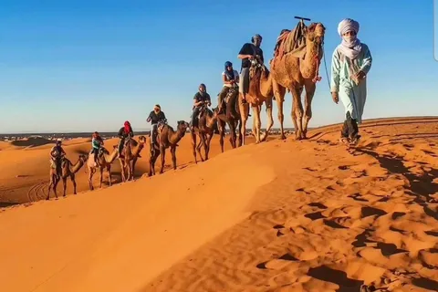 Merzouga: tour nel deserto di 3 giorni con campeggio, cammello e cibo