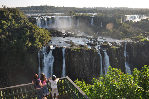 Tour Cataratas del Iguazú en Brasil y Argentina, 1 día.Excursión de un día, ambos lados de las Cataratas en 1 día.