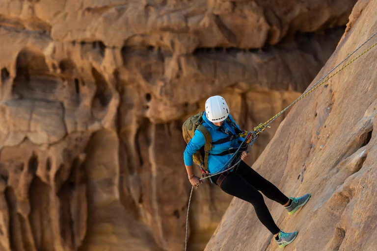 Private Abseiling in Alula Desert.