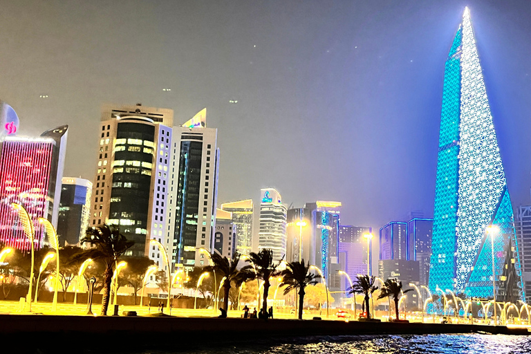 Doha: Wycieczka po mieście z przewodnikiem i rejs łodzią Dhow Wycieczka prywatna