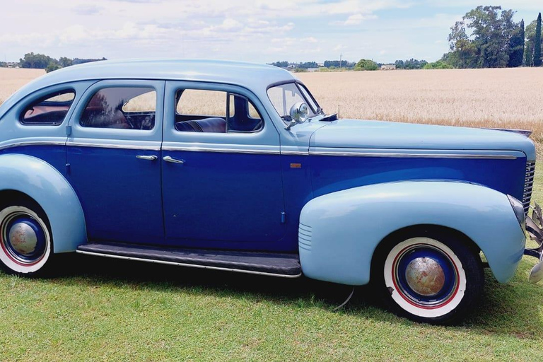 Colonia del Sacramento: 1939 Nash Ambassador Private Tour