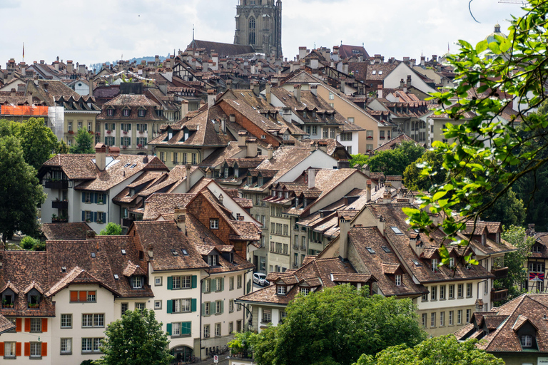 Professional private photo shoot with local photographer in Bern