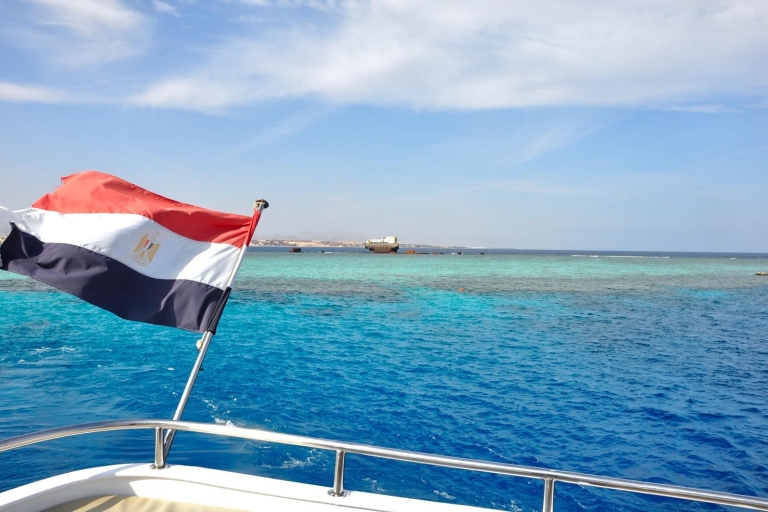 Sharm El Sheikh: Ras Mohammed und White Island Luxus-KreuzfahrtBootsfahrt durch den Nationalpark Ras Mohammed mit Mittagessen und Einführungstauchgang