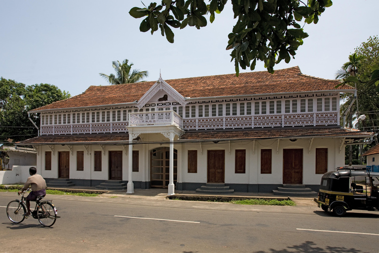 Fort Kochi Day Tour with Dutch Palace from Cochin