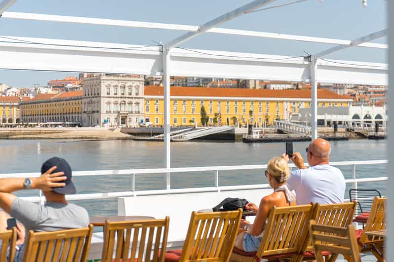 lisbon-tagus-river-new-year-s-river-boat-cruise-getyourguide