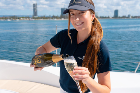 Costa Dorada: Catamarán privado y almuerzo en la isla