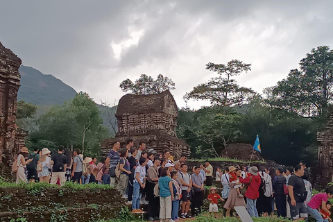 From Hoi An/Da Nang: Tour My Son Sanctuary with car and Boat Private tour : Hoi An or Da Nang Pickup