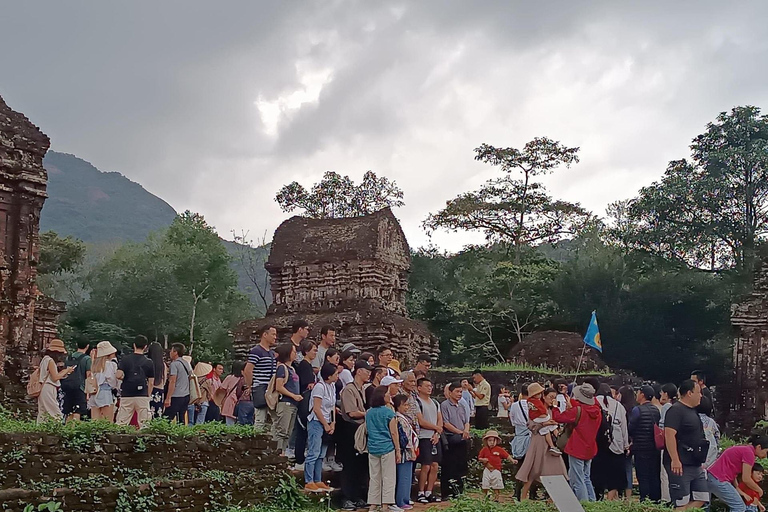 From Hoi An/Da Nang: Tour My Son Sanctuary with car and Boat Shared Tour : Da Nang Pickup