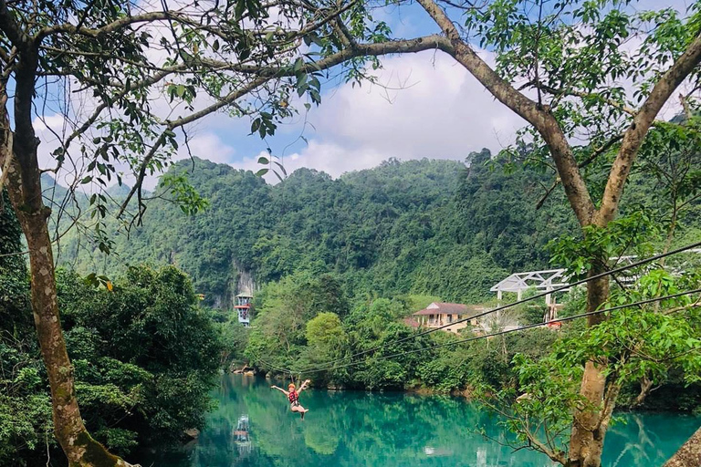 Hue: Excursión de un día al Río Chay y la Cueva Oscura (Sólo Días Pares)