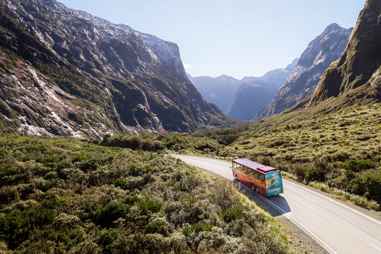 From Te Anau: Milford Sound Cruise and Coach Tour with Guide