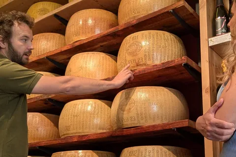 Tour gastronómico con degustaciones y visitas en Parma