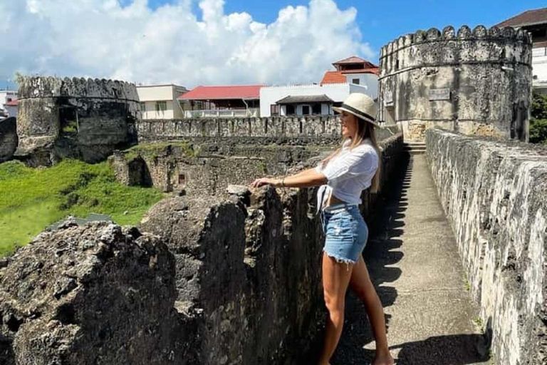 Zanzibar: Stone Town Walking Tour with Guide No Transfer no Entry fee