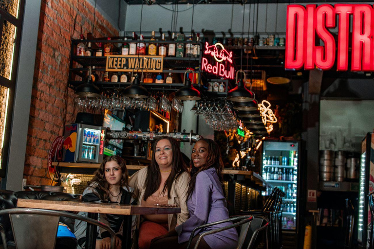 كالي: بار El Peñón ونادي الزحف مع الدليلCali: El Peñón Bar and Club Crawl with Guide