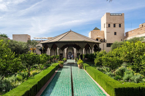 Marrakech: Ben Youssef, hemlig trädgård och Souks Walking TourGruppresa